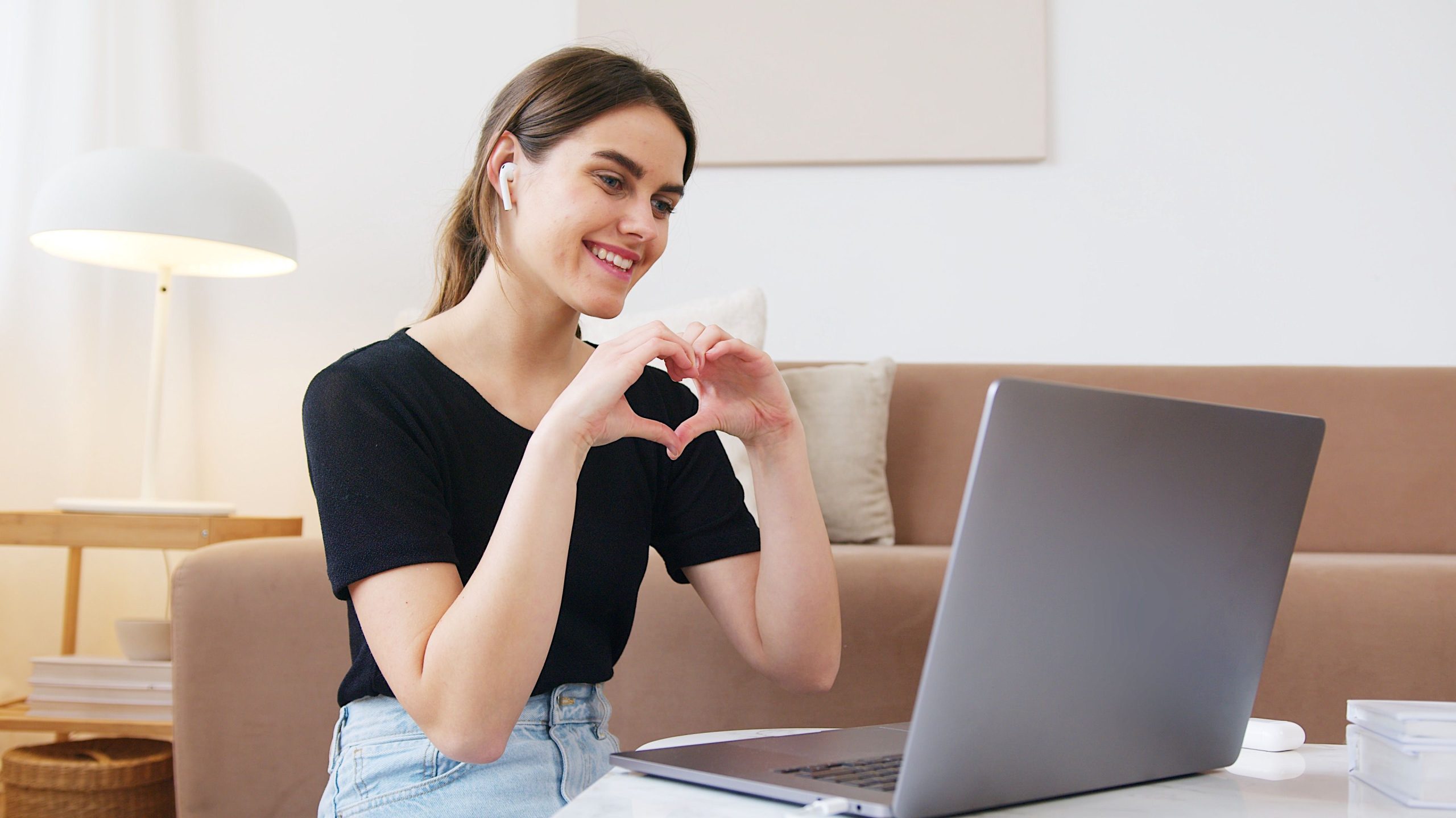 10 Questions to Ask Yourself Before Joining a Dating Site