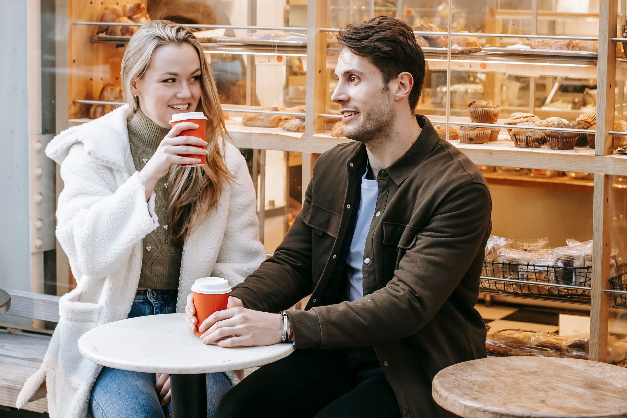 5 Topics You Should Talk About on a First Date