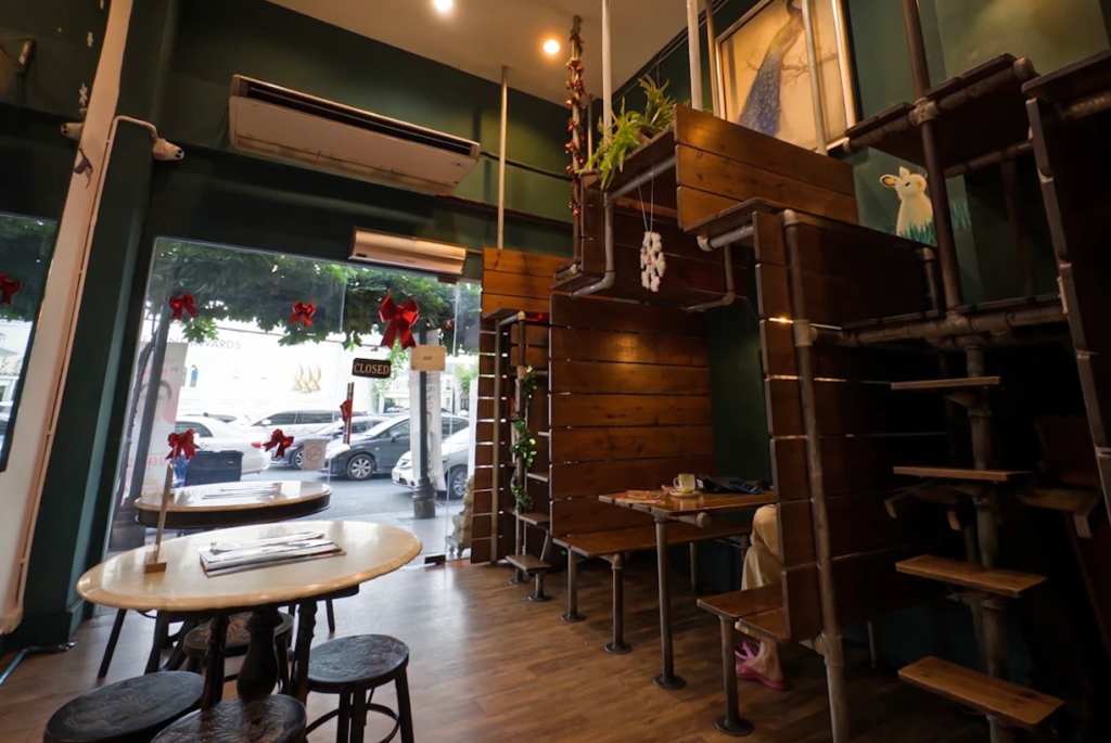 Lhong Tou Cafe — Bangkok, Thailand