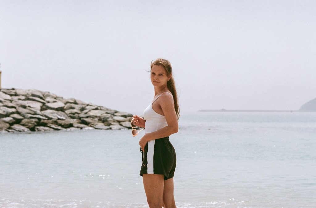 10 Differences Between a Good Dating Profile Photo and a Bad One